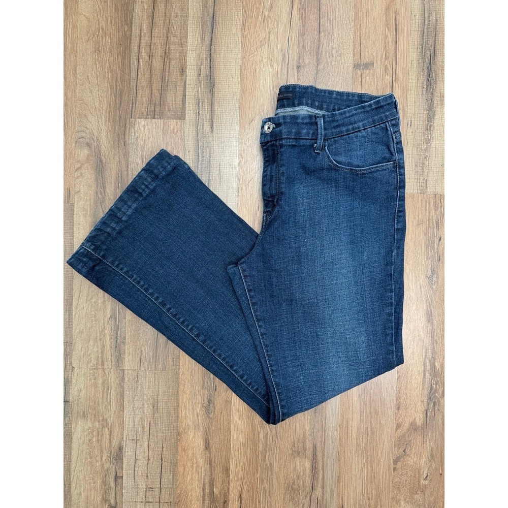 Levi's Classic Bootcut Jeans Women 16M Dark Wash Stretch Flattering Everyday Den